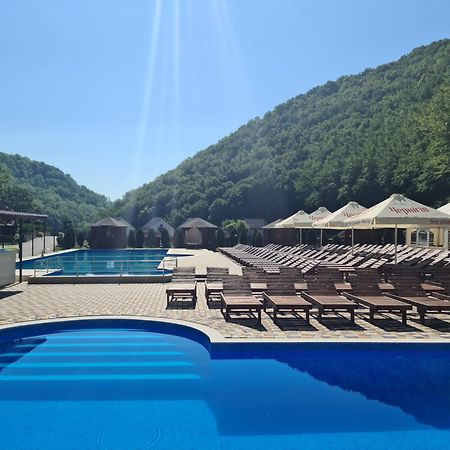 Mishyn-City Hotel Dobrovlyany Экстерьер фото