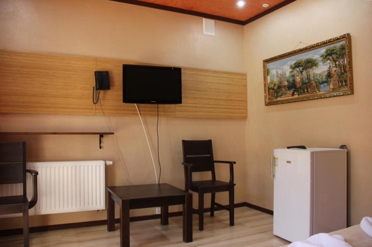Mishyn-City Hotel Dobrovlyany Экстерьер фото
