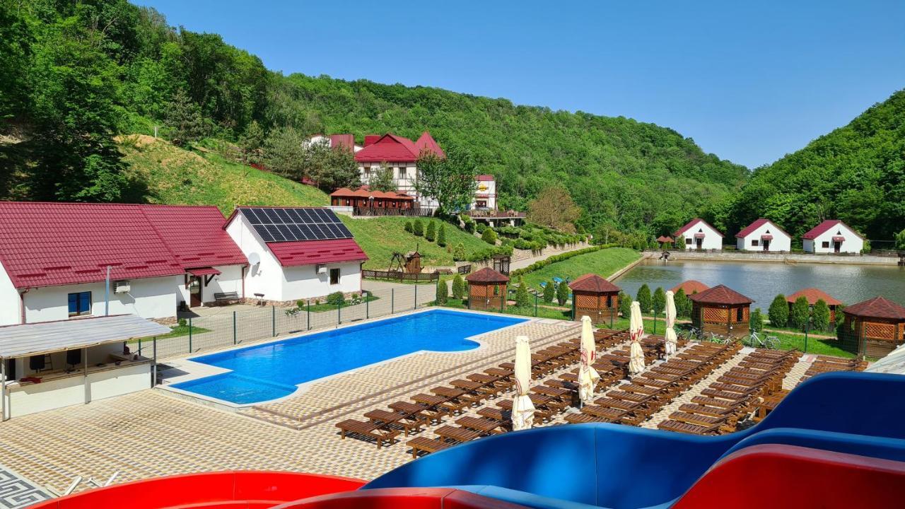 Mishyn-City Hotel Dobrovlyany Экстерьер фото