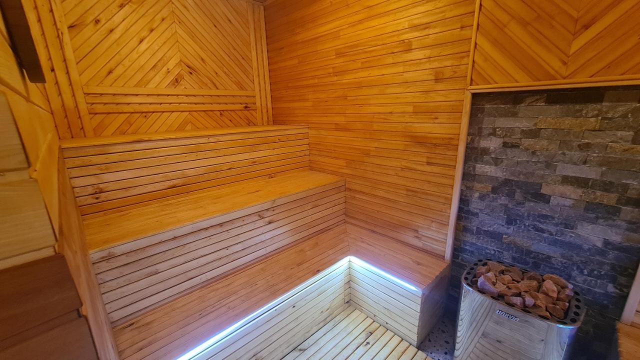 Mishyn-City Hotel Dobrovlyany Экстерьер фото