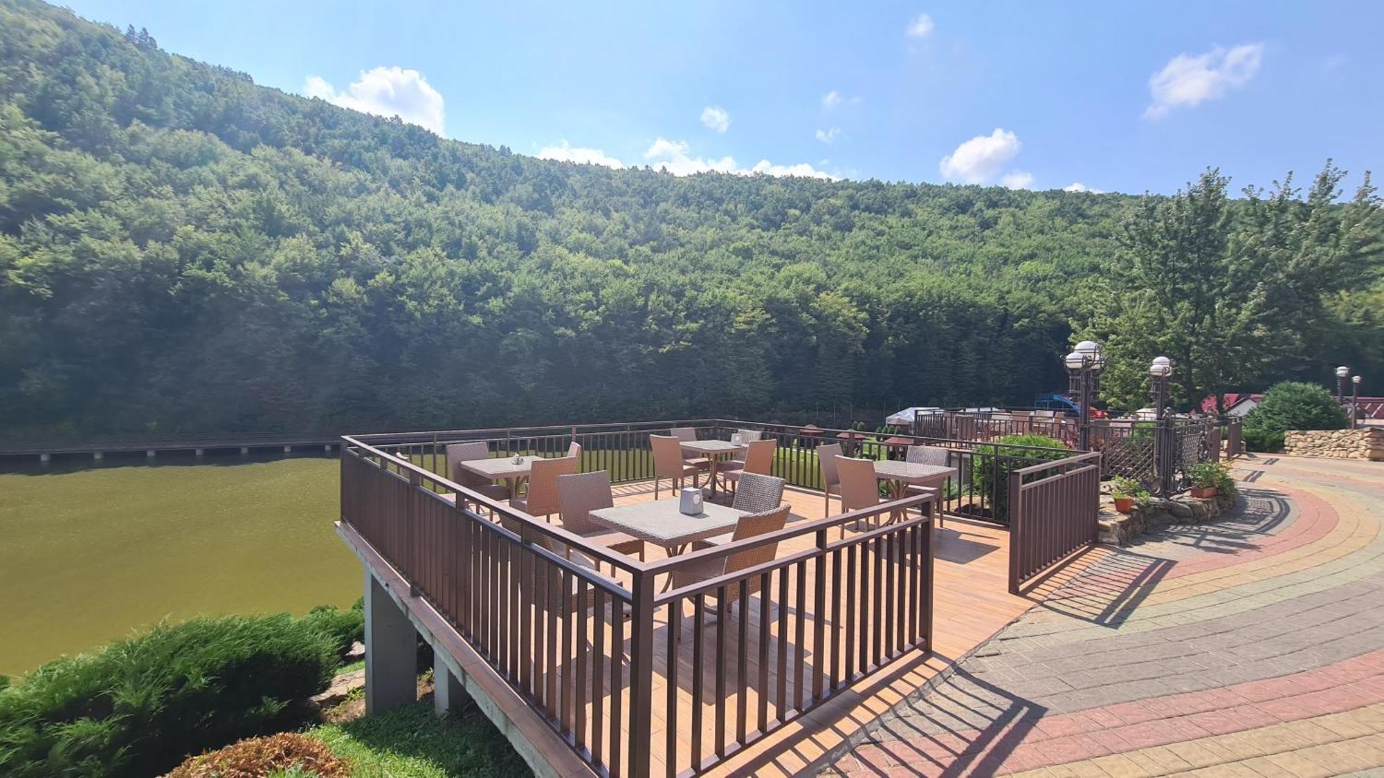 Mishyn-City Hotel Dobrovlyany Экстерьер фото