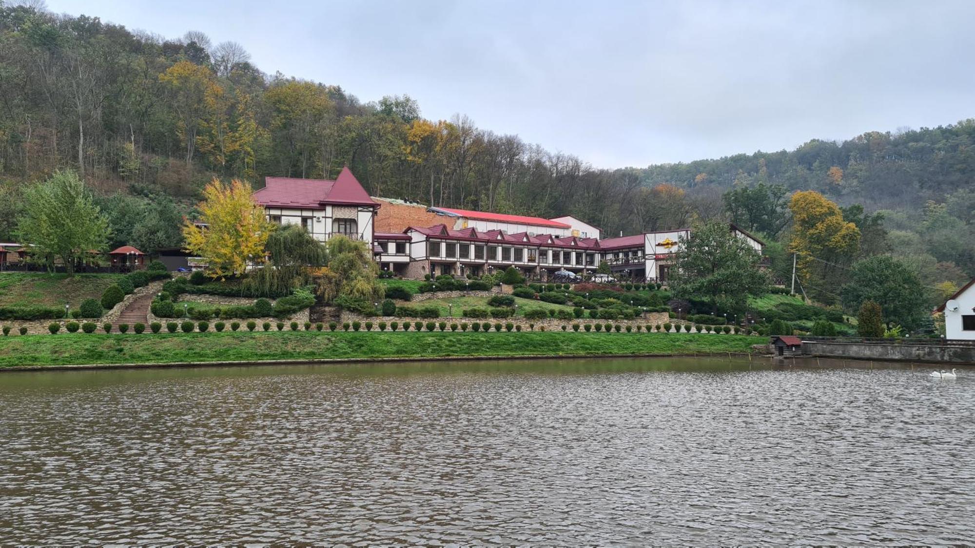 Mishyn-City Hotel Dobrovlyany Экстерьер фото